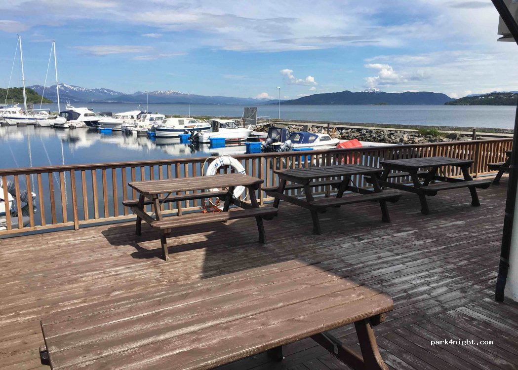 (6390)  - 41 Sjøgata — foto 2