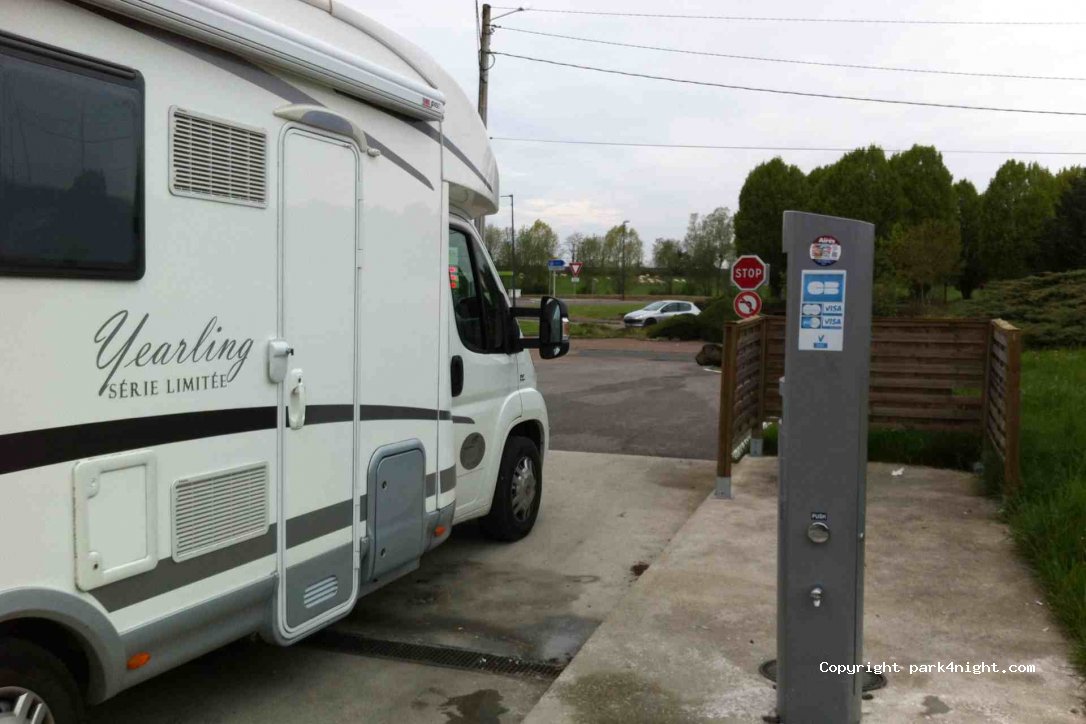 (58320) Pougues-les-Eaux - 22 Avenue de Paris — foto
