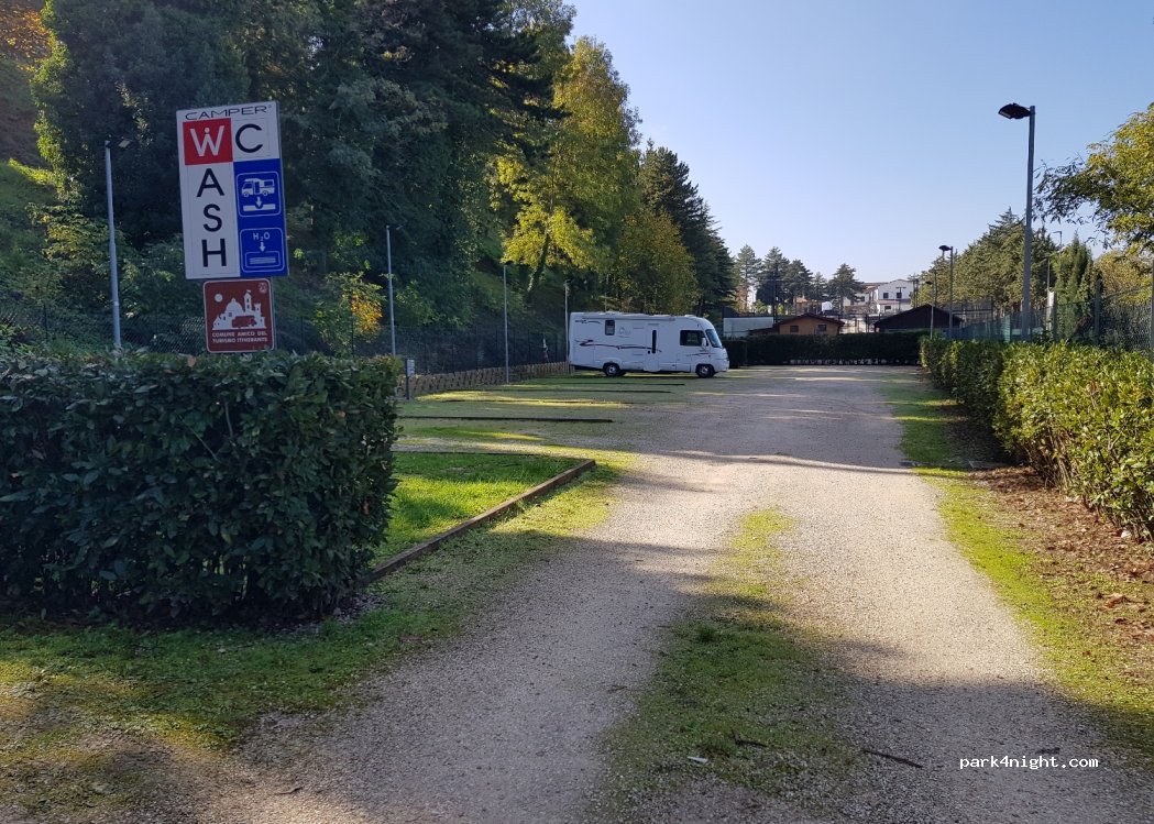 (62026) San Ginesio - 5 Vicolo Tramontana — foto 2
