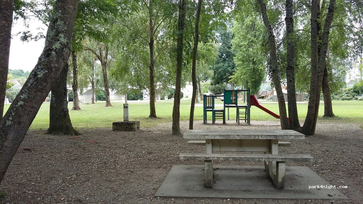 (16440) Sireuil - D7 — foto