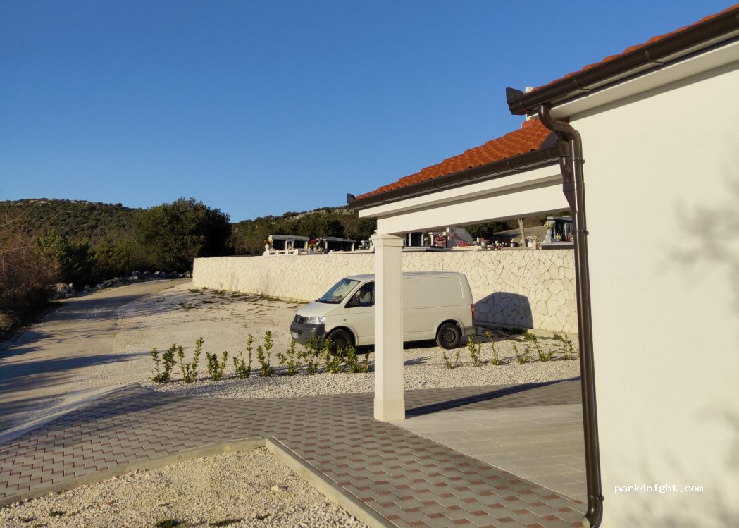 (21226) Vinišće - 4 Milasovi — foto