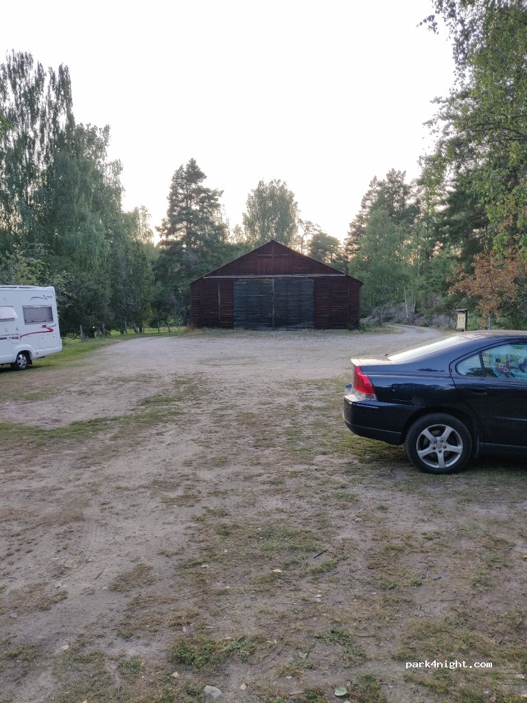 (647 92) Mariefred - 1 KRAMPAN GÅRD — foto