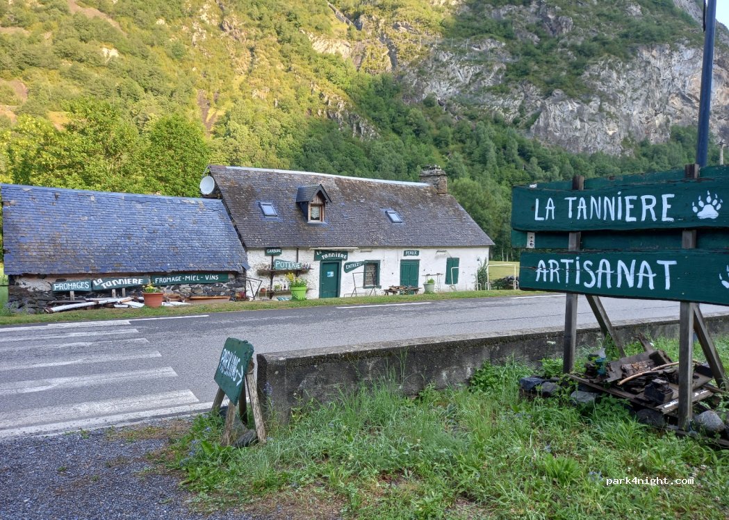 (65120) Gavarnie-Gèdre - 3301 Pragneres Débat — foto