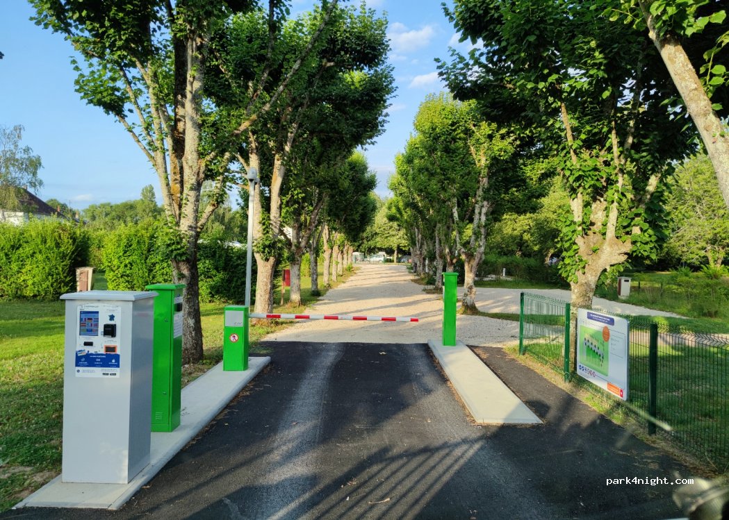 (41150) Veuzain-sur-Loire - 30 Avenue du Gén de Gaulle — foto