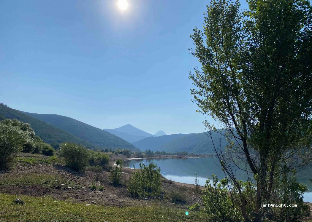 (24900) Riaño - Carretera Riaño — foto