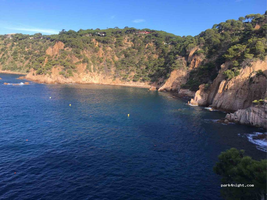 (17220) Sant Feliu de Guíxols - 60 Carrer Garbí — foto