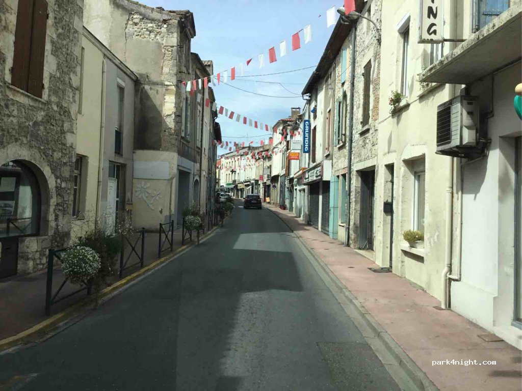 (47700) Casteljaloux - Impasse de la Forêt — foto