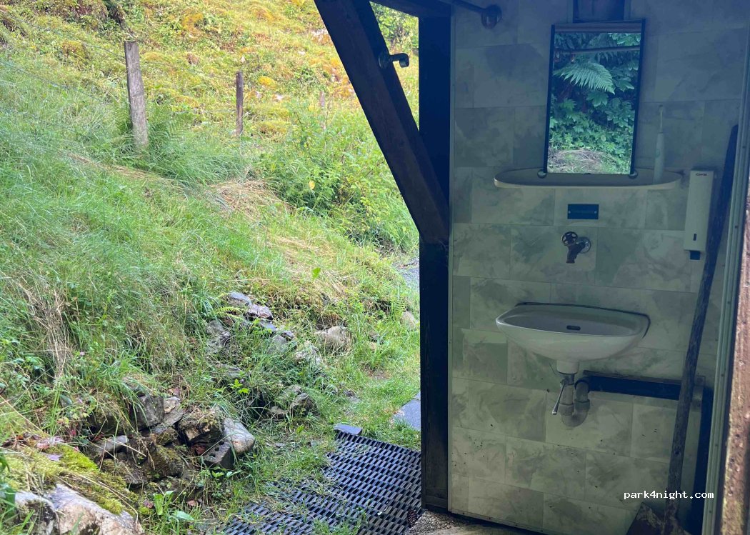 (8752) Näfels - Oberseestrasse — foto 3