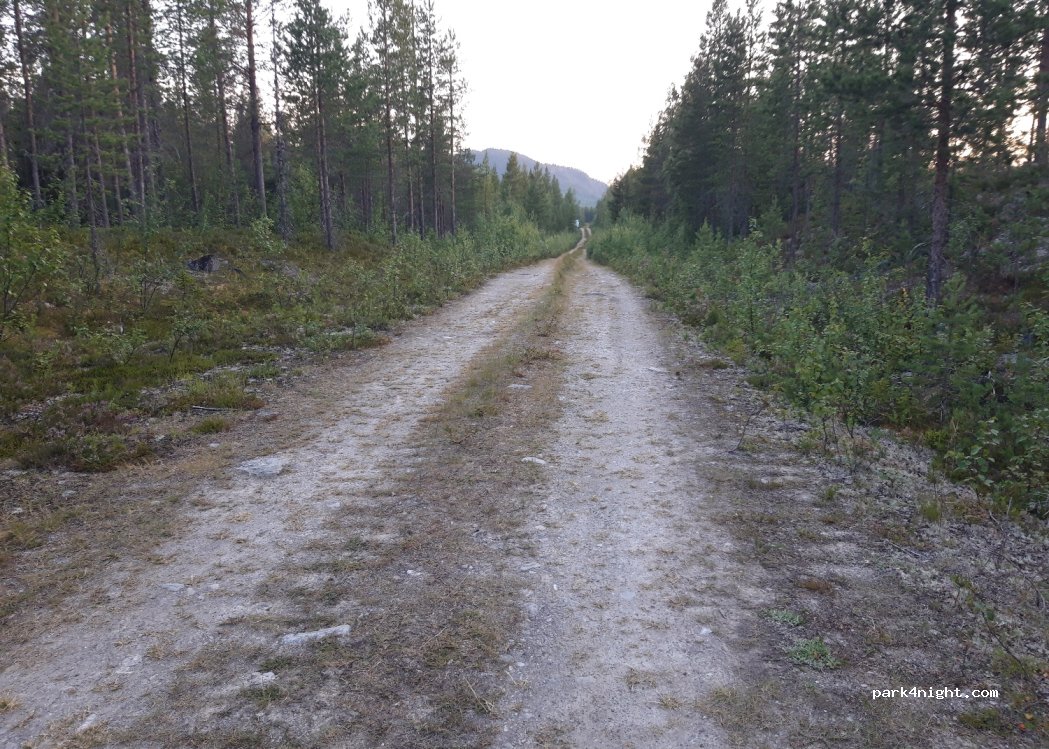 (840 94) Tännäs - Unnamed Road — foto