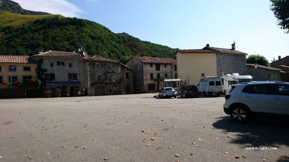 (07330) Mayres - 110 Le Chambon — foto 2