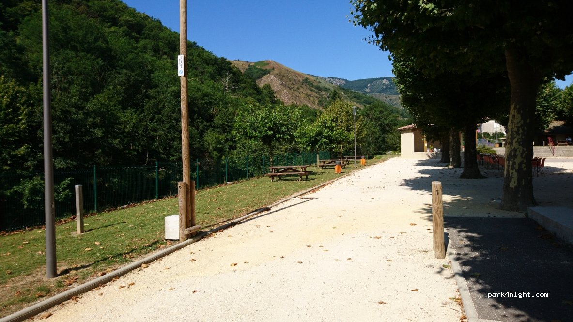 (07330) Mayres - 110 Le Chambon — foto 3