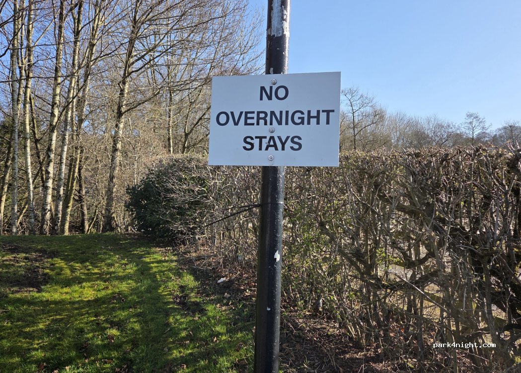 Showfield carpark Pateley Bridge — foto 4