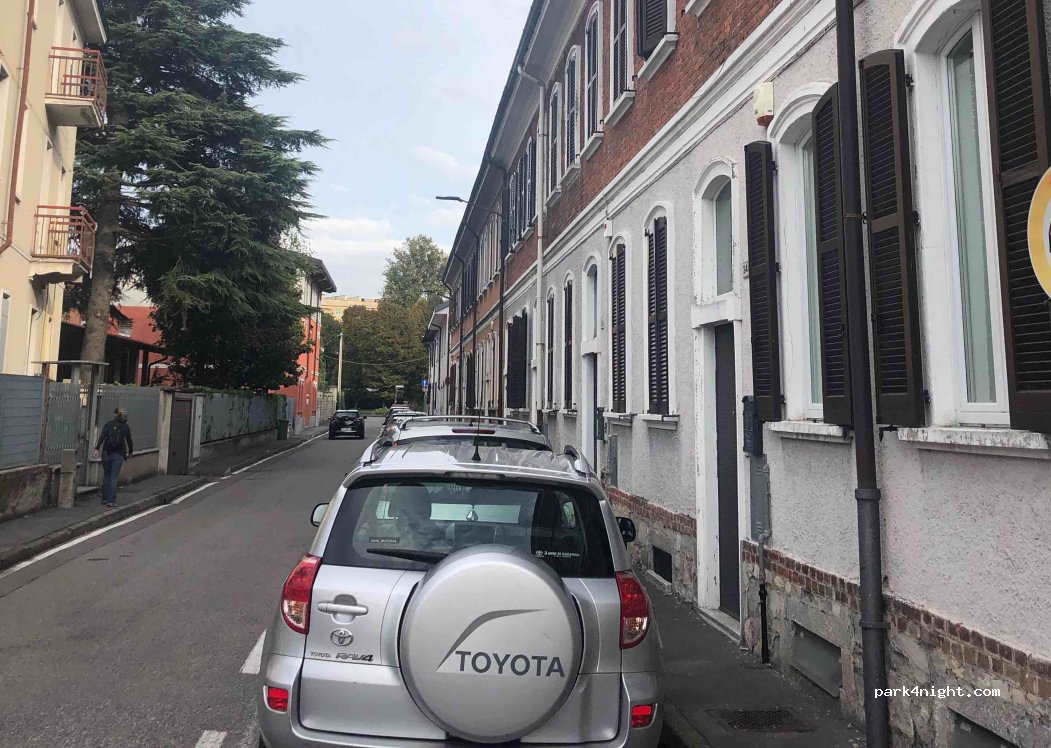 (21047) Saronno - 11 Via Dalmazia — foto 2