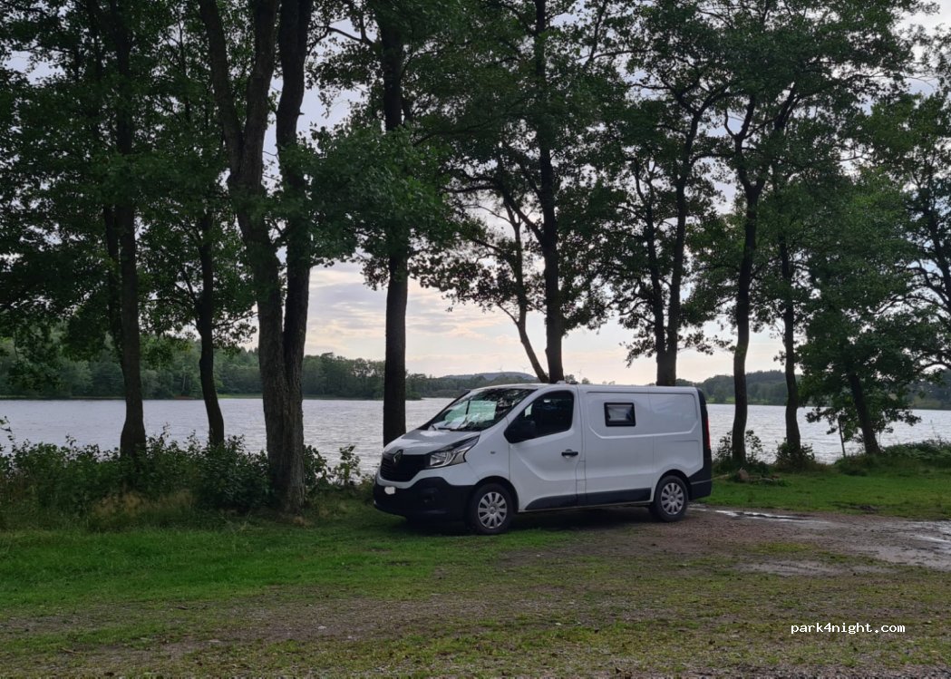 (432 77) Tvååker - Unnamed Road — foto