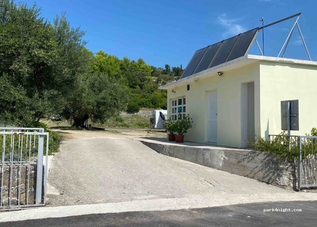 Camp Maslina — foto 2