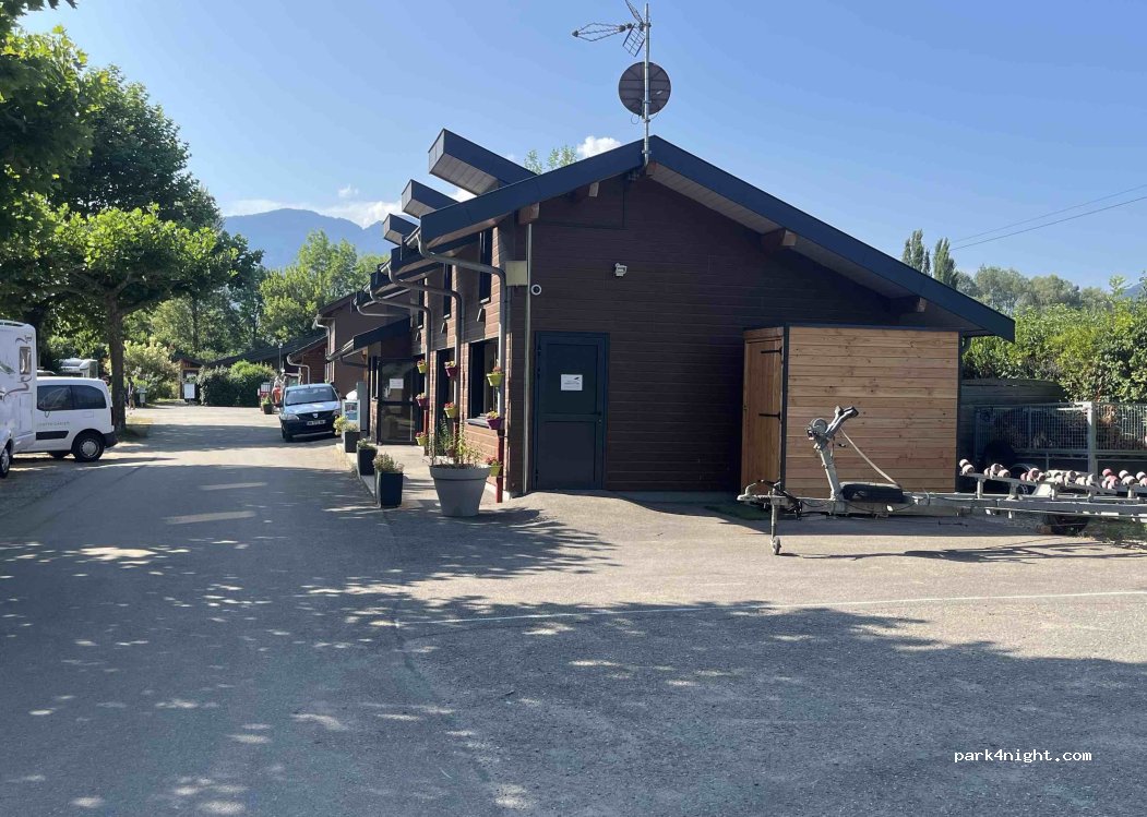 Camping Les Rives du Lac — foto 4