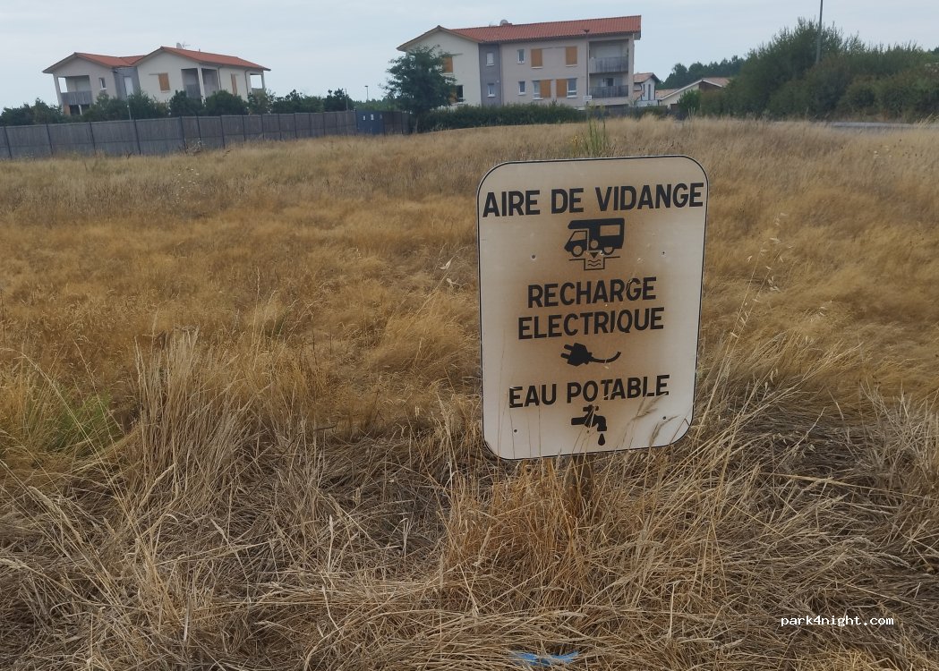 Aire de camping-car Mios — foto 5