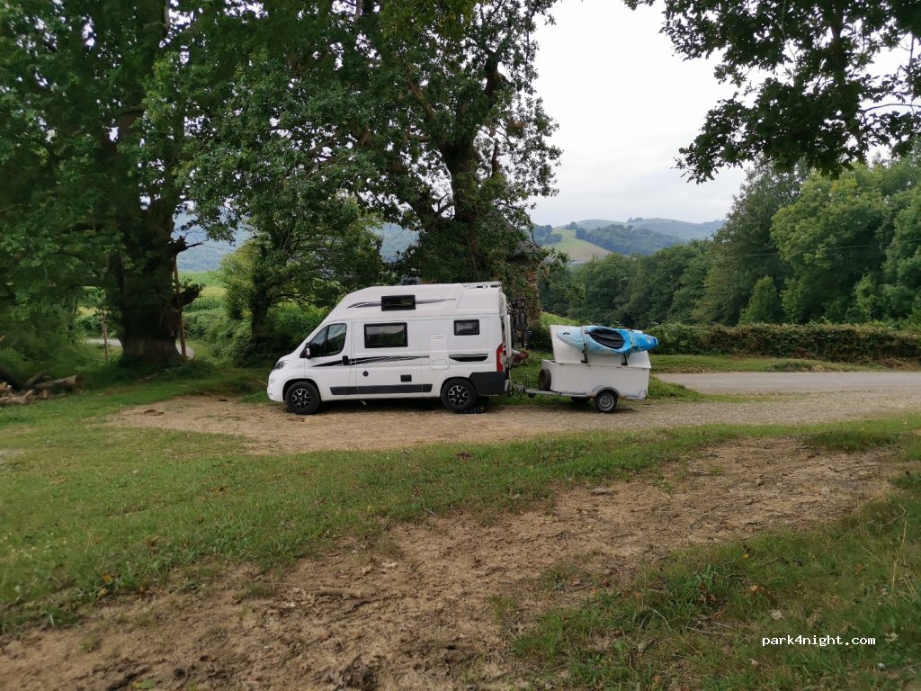 (64570) Ance Féas - Route de Narbe — foto 2