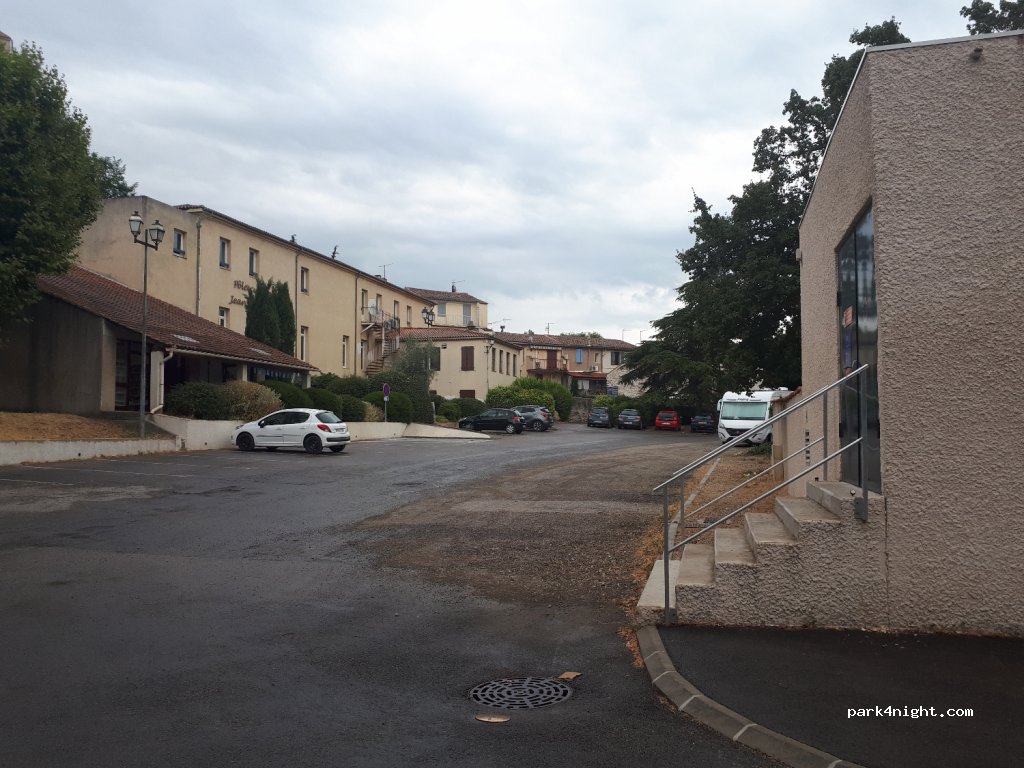 (13710) Fuveau - 7013 Rue du Chanoine Moisan — foto
