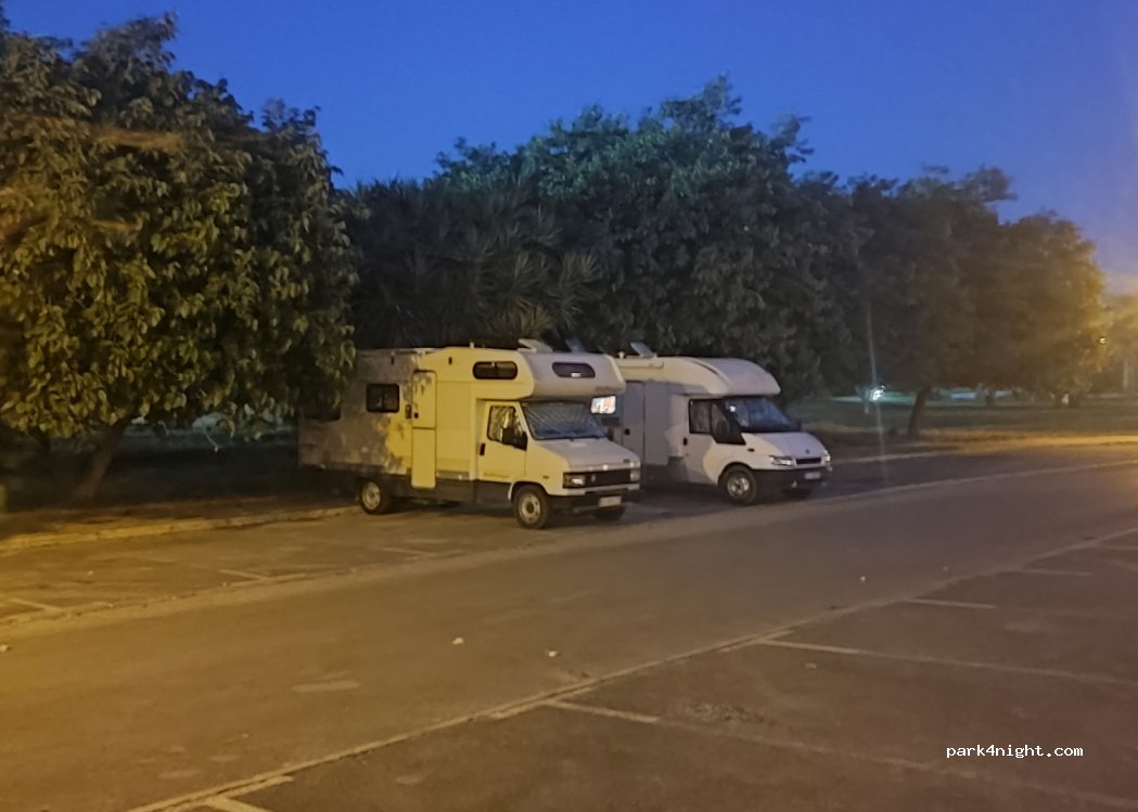 (2815) Sobreda - 1 Rua Quinta da Várzea — foto 3