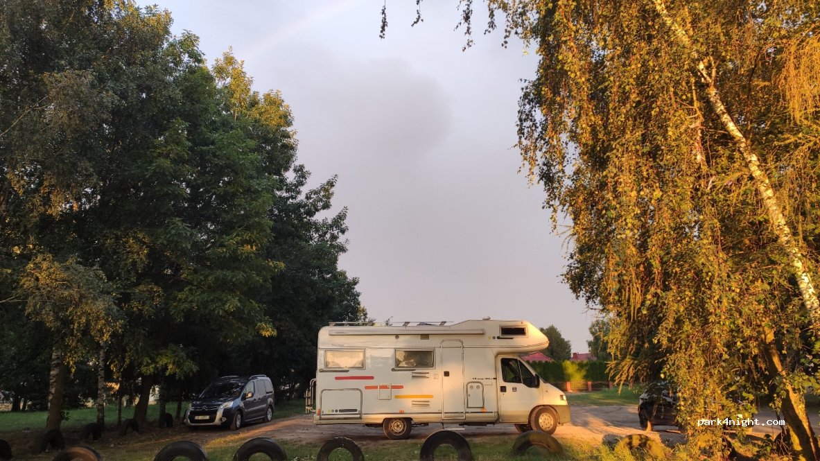 (64-211) Obra - 8 Słoneczna — foto