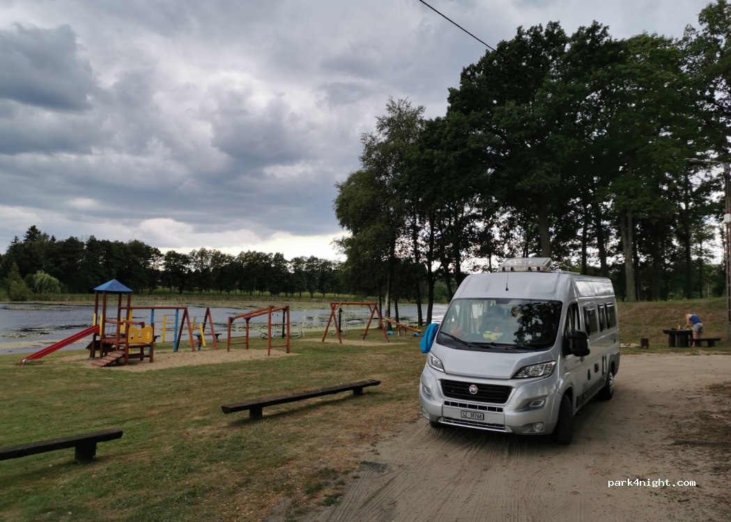 (77-200) Wołcza Mała - — foto