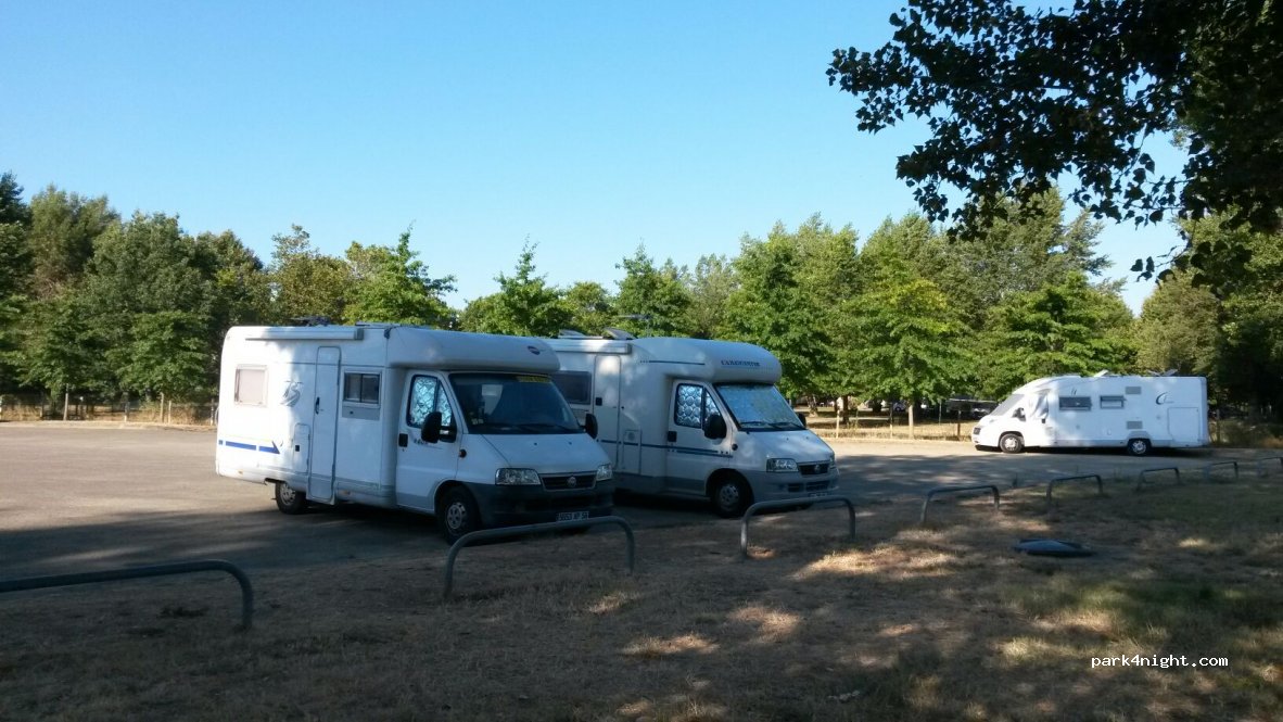 (40800) Aire-sur-l'Adour - 1 Rue des Graviers — foto