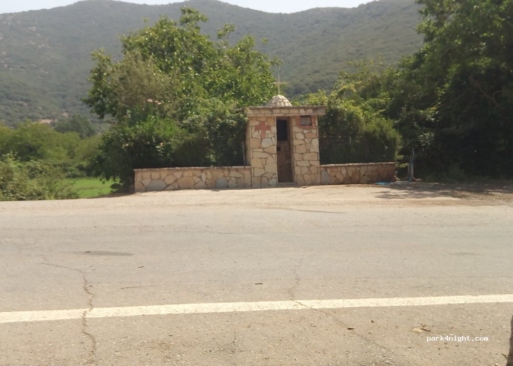 (250 07) Likouria - Eparchiaki Odos Kato Klitorias-Likourias — foto