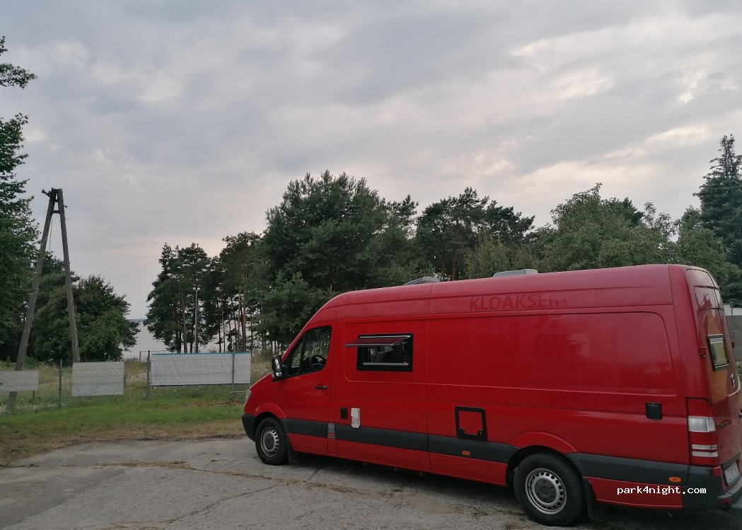 (97-213) Smardzewice - 3 Klonowa — foto