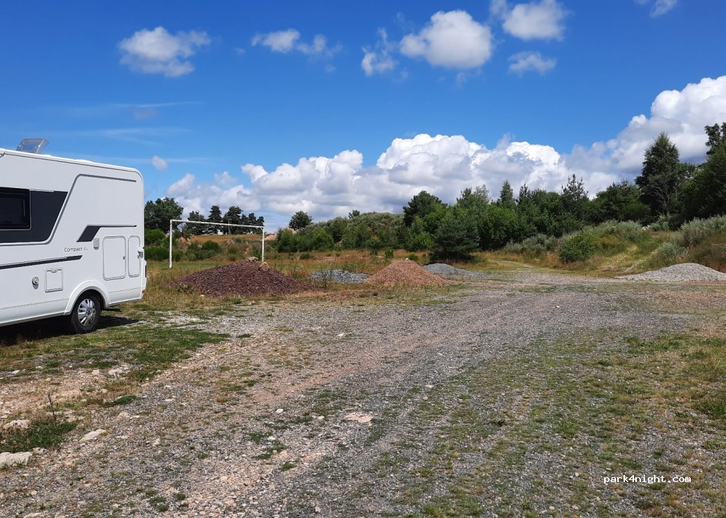 (48600) Auroux - Unnamed Road — foto 2