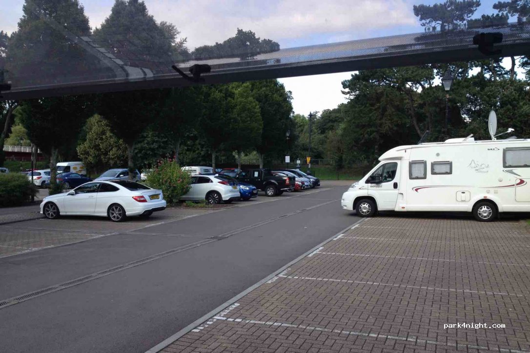(CF11 9LJ) Cardiff - 10 Cathedral Road — foto