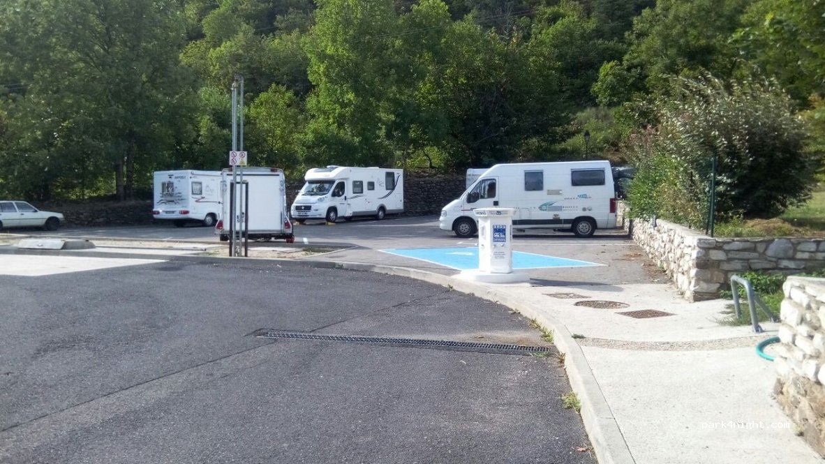 (30570) Valleraugue - 5 Avenue de l'Aigoual — foto