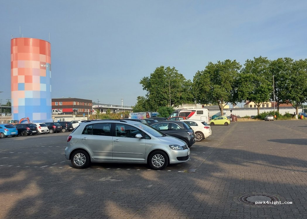 Parkplatz Kronenplatz P7 — foto 3