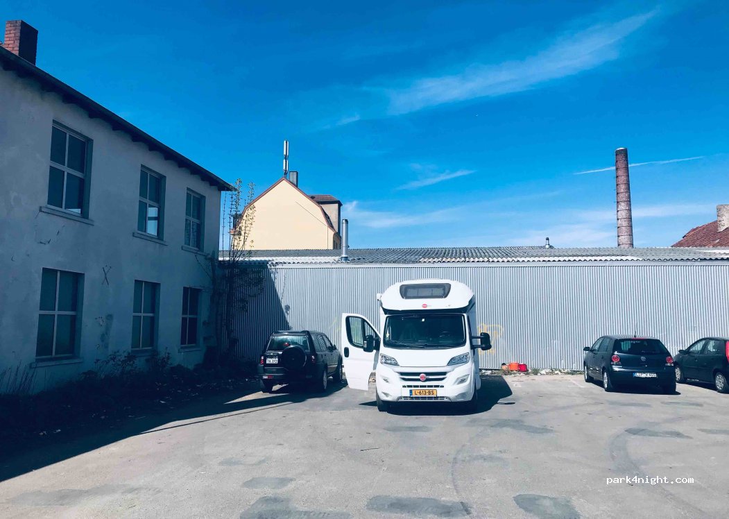 Parkplatz Kronenplatz P7 — foto 4