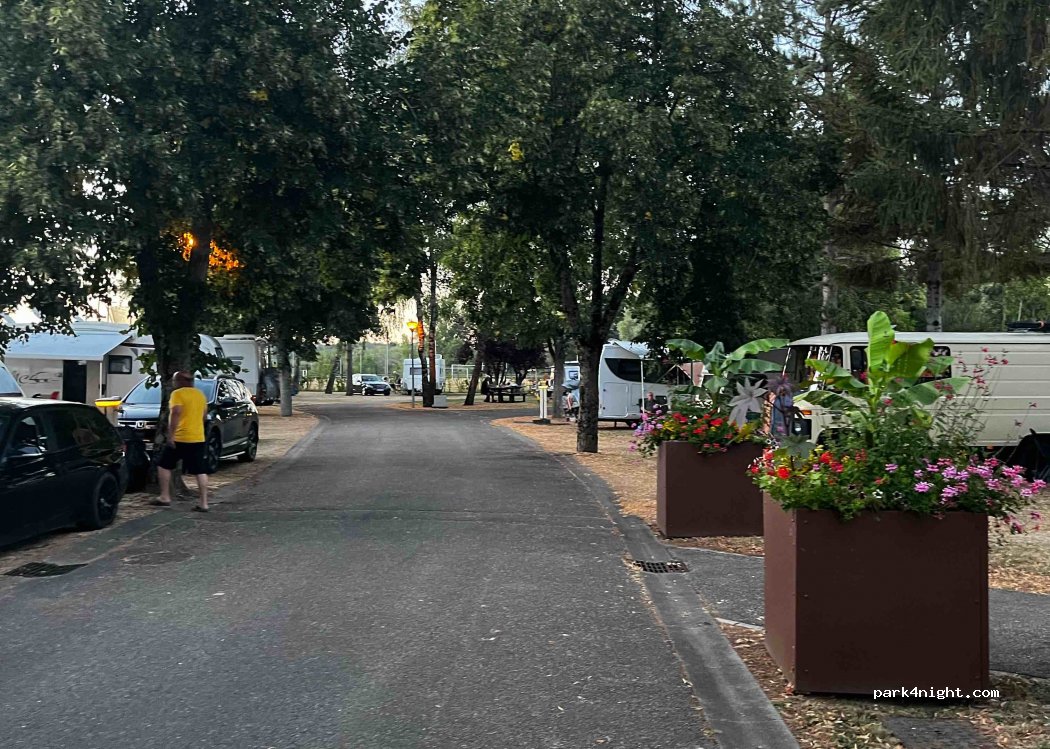 Camping intercommunal Neufchâteau — foto 3