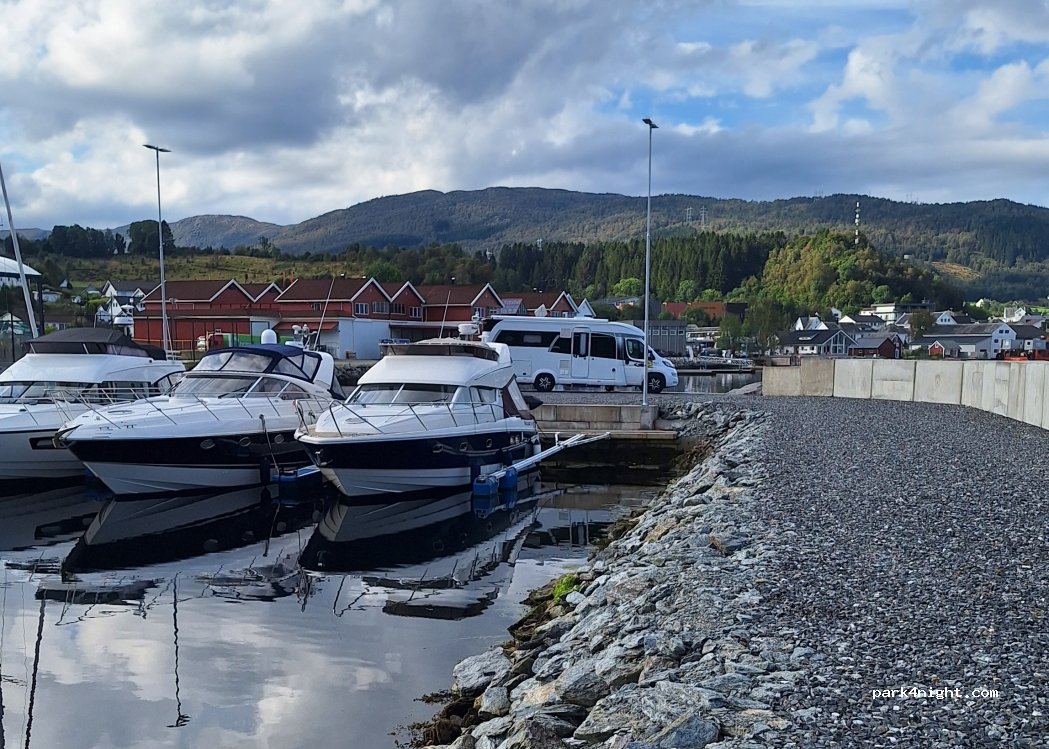 (5580) - 38 Dreganesvegen — foto 3