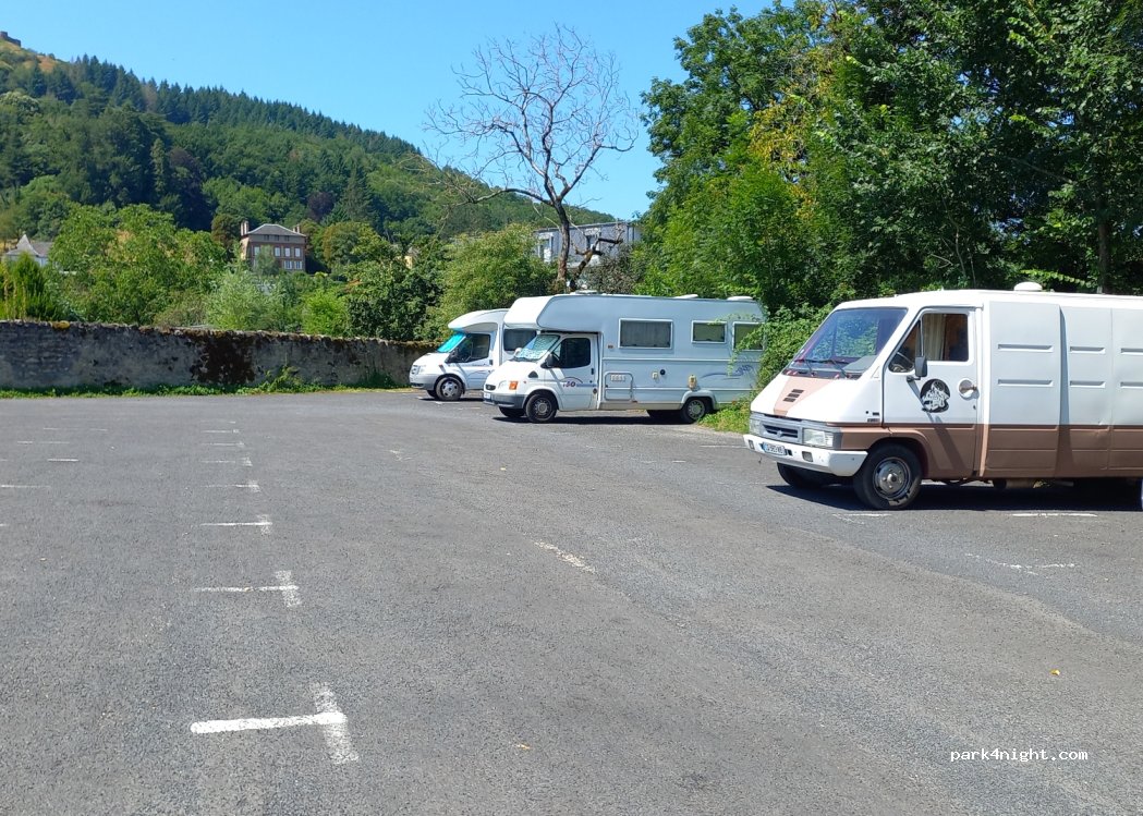 (12500) Espalion - Rue de la Lande — foto 3