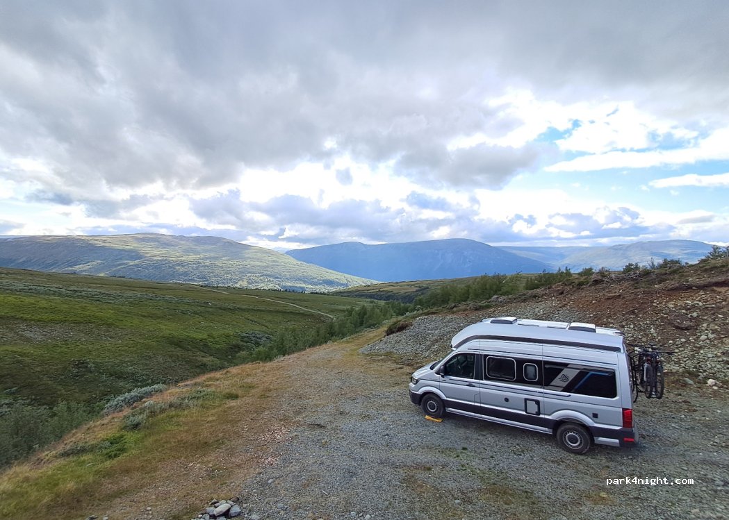 (7340) Oppdal - Unnamed Road — foto