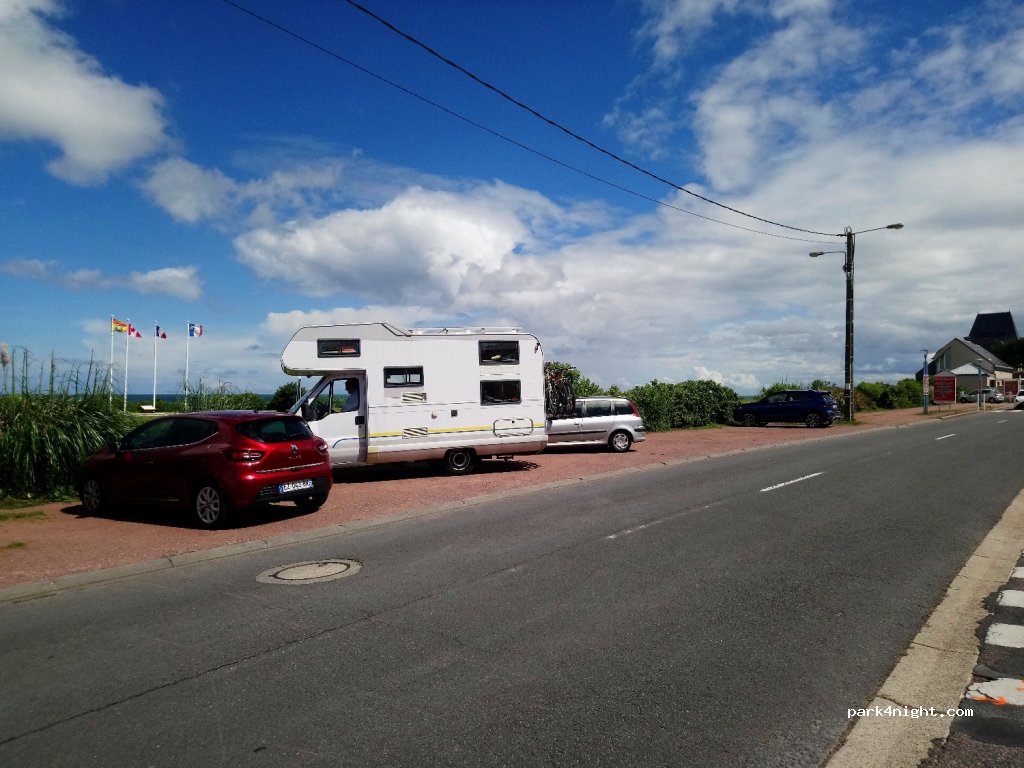 (14990) Bernières-sur-Mer - Avenue du Littoral — foto