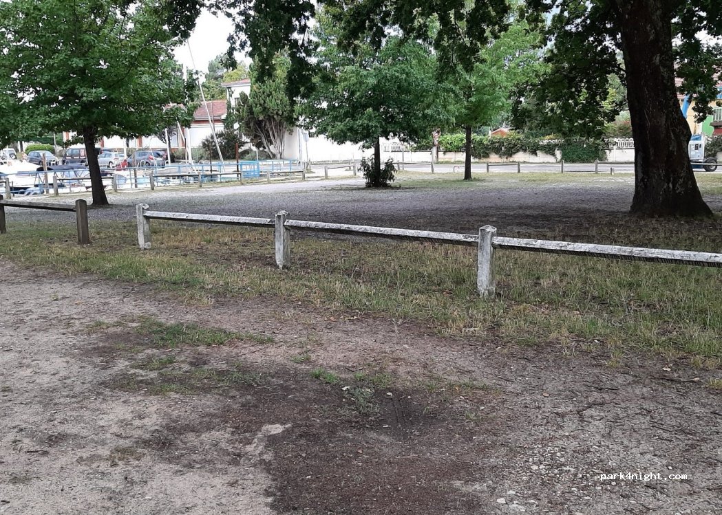 (33510) Andernos-les-Bains - 2 Avenue du Betey — foto