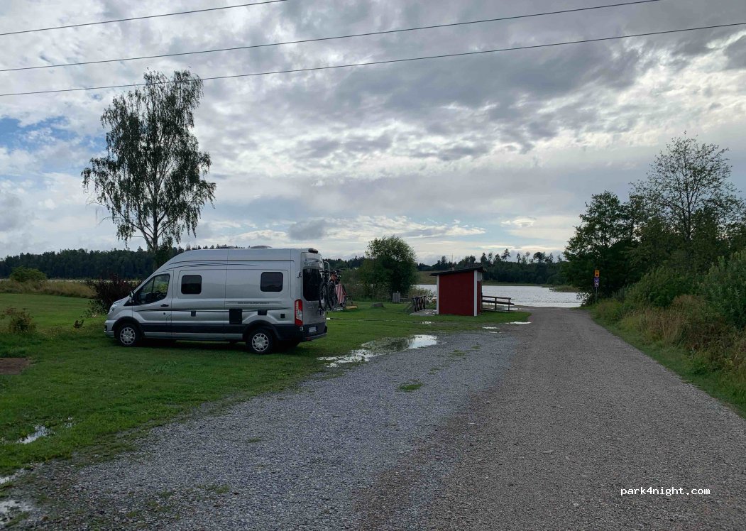(646 51) Stjarnhov - 2 METARVÄGEN — foto