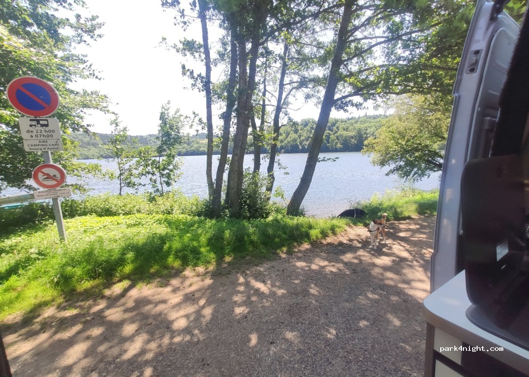 (63970) Aydat - 5 Boulevard du Lac — foto 2
