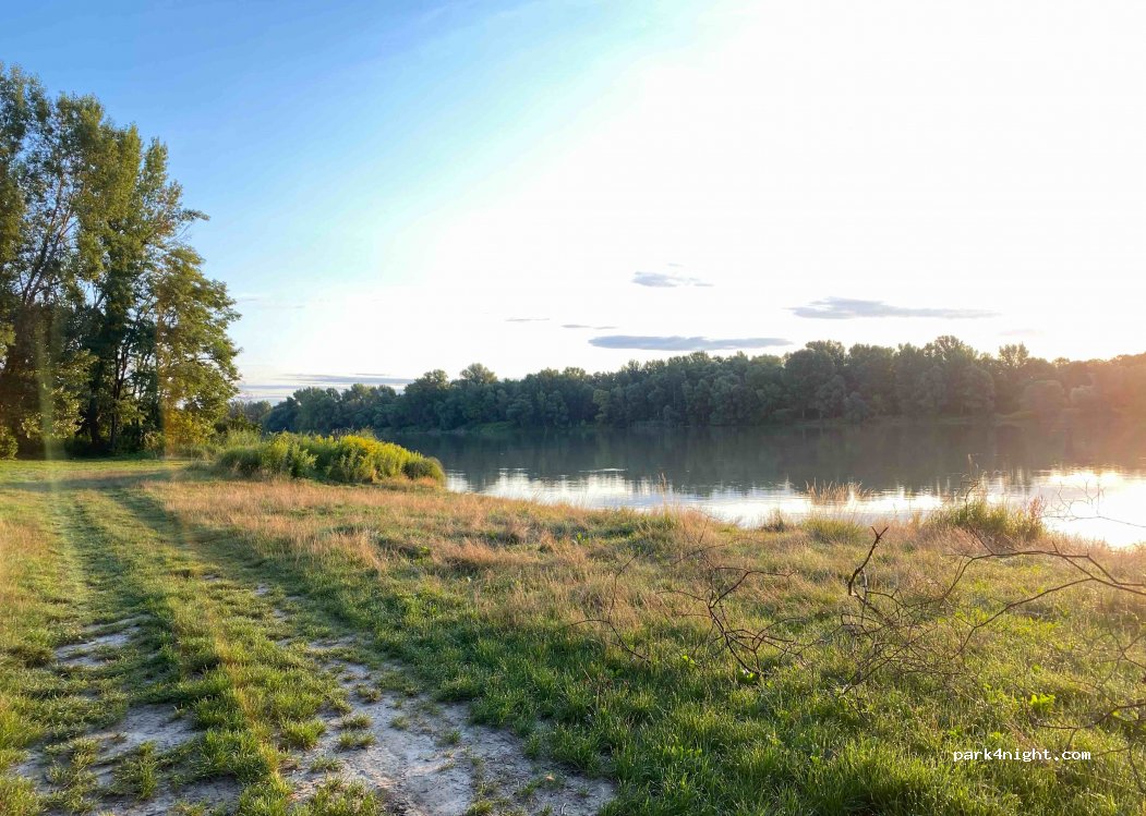 (9224) Rajka - Unnamed Road — foto