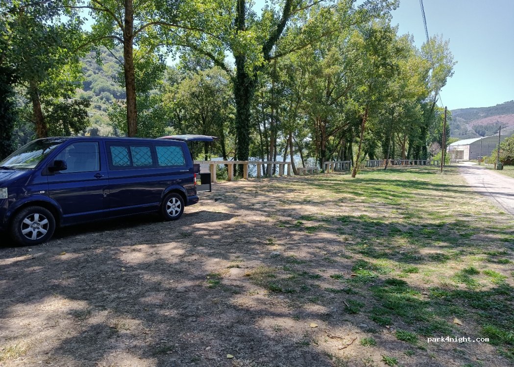 (32340) Vilamartín de Valdeorras - 132 Lugar Vilamartin — foto