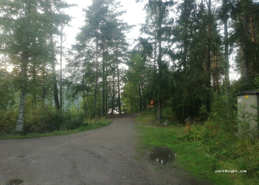 (647 92) Mariefred - 19 FLUNDREVÄGEN — foto