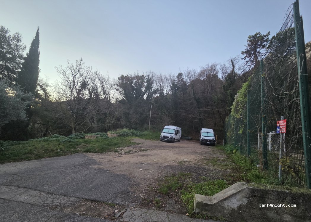 (06500) Gorbio - 127 Avenue de Verdun — foto 4