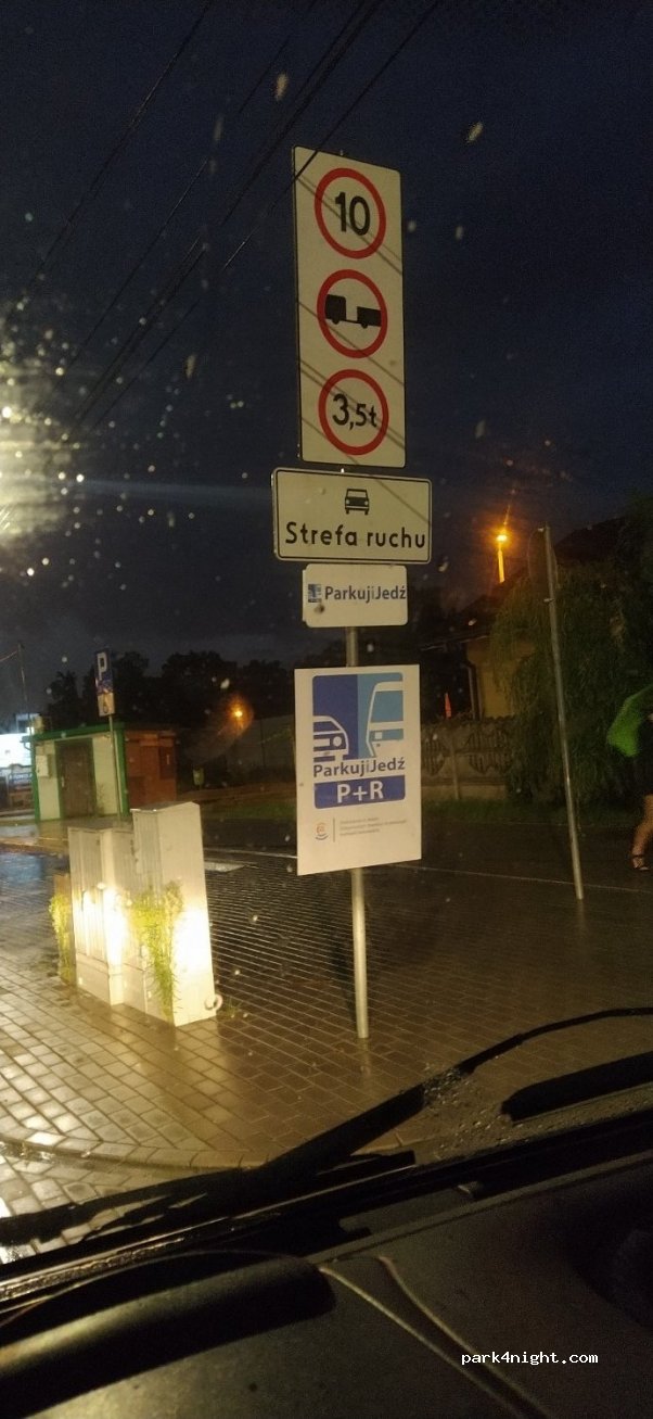 (05-230) Kobyłka - 1 Turowska — foto