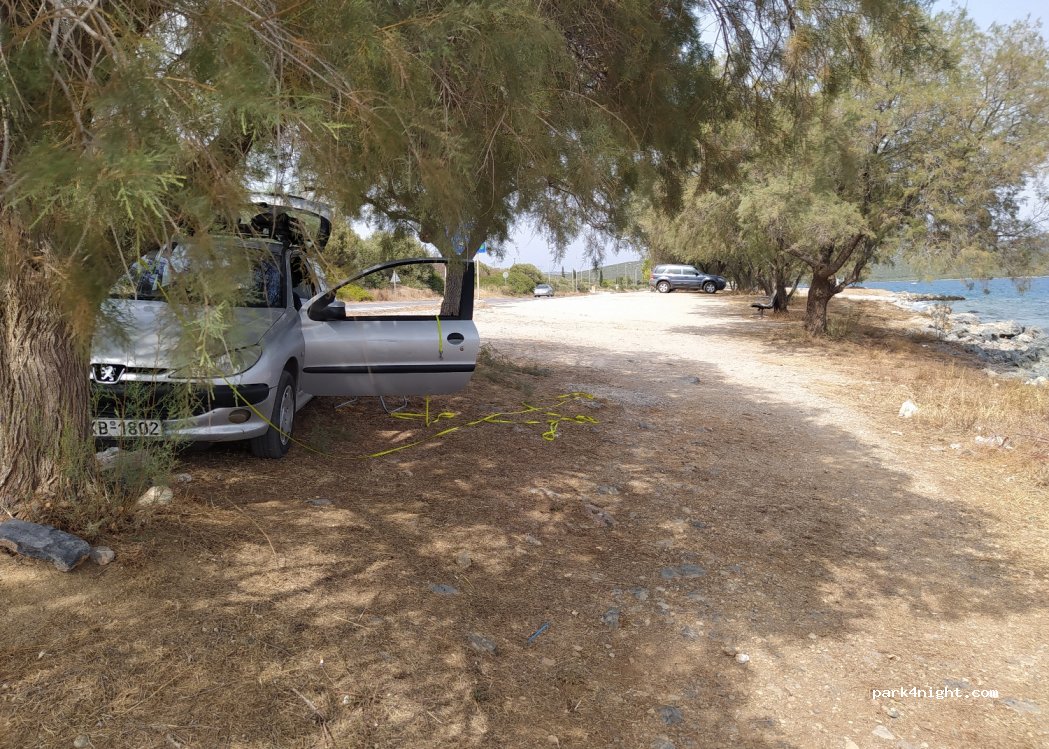 (345 00) Akti Nireos - Ethniki Odos Chalkidas Aliveriou — foto