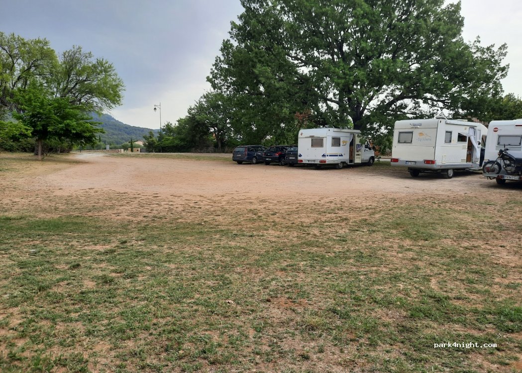 (83630) Aups - 432 Route de Fox Amphoux — foto