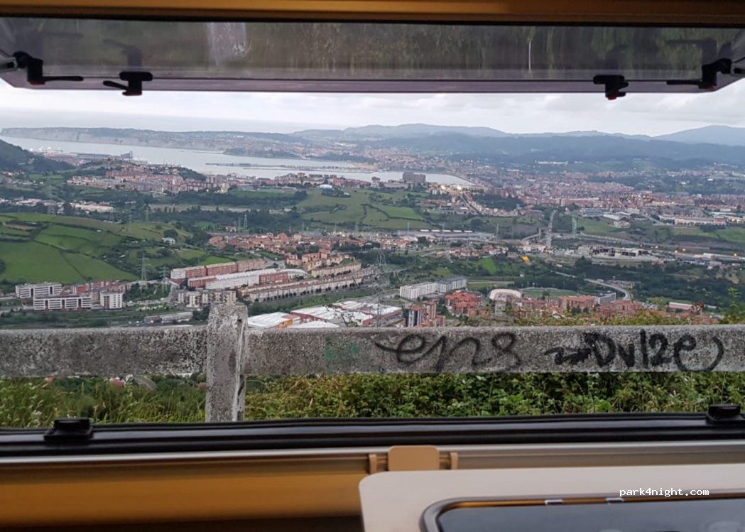 (48520) Trapagaran - 3 La Reineta Auzoa — foto